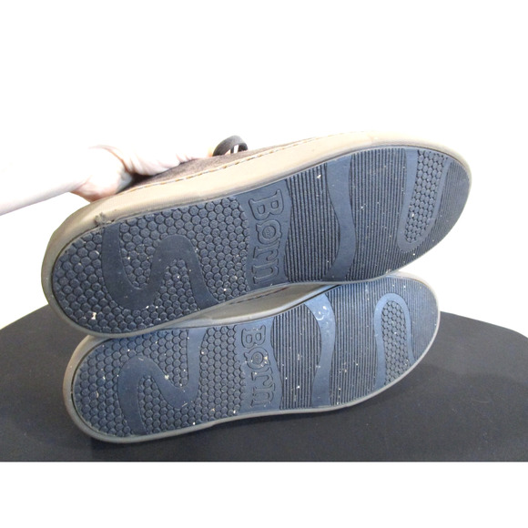 EUC! Born Gray Suede Lace Up Low Top Sneaker Shoes Men 9.5 M main image 9